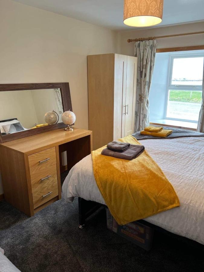2 Bedroom House Overlooking Pierowall Bay, Westray Zewnętrze zdjęcie
